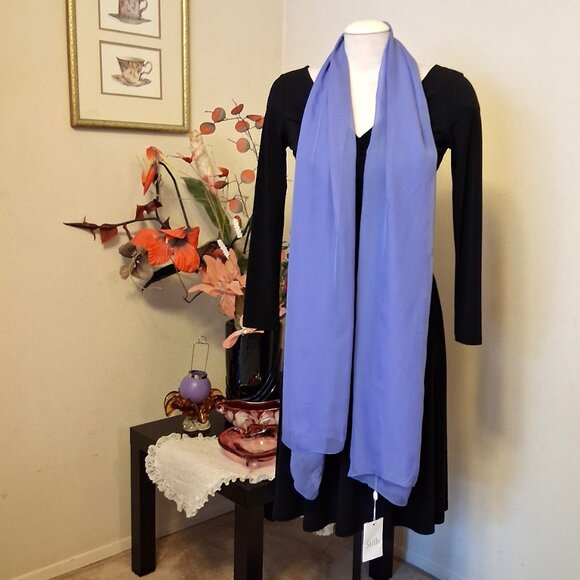 Vintage Women's NEW Stills 100% Silk Long Classic Luxury Light Purple Scarf - Picture 3 of 8
